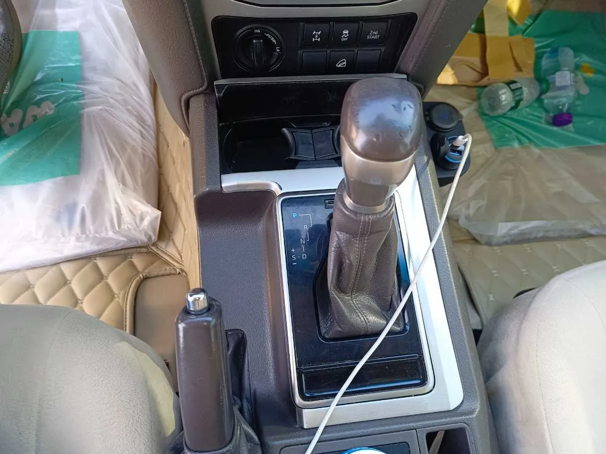 Car image 20
