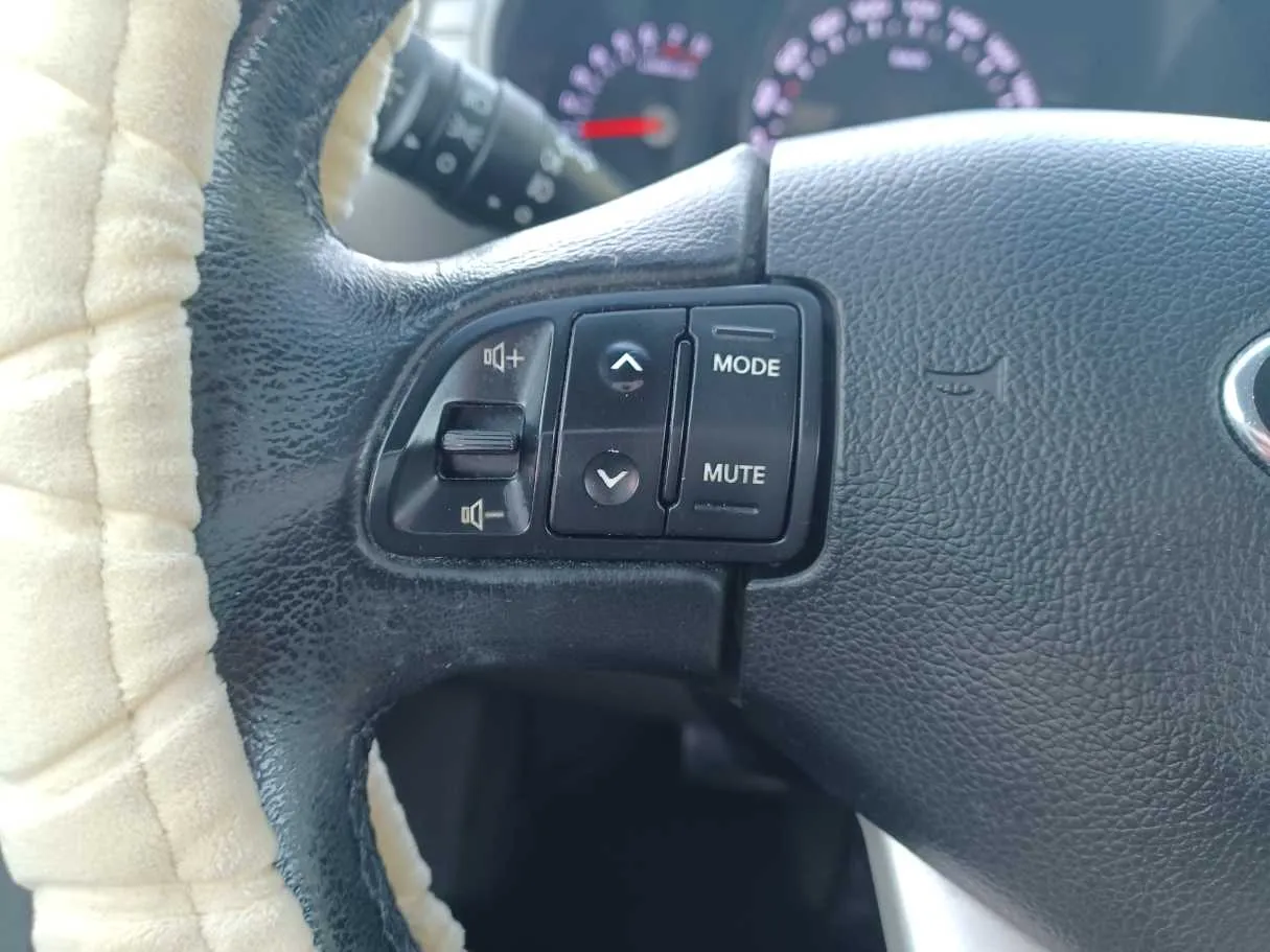 Car image 22