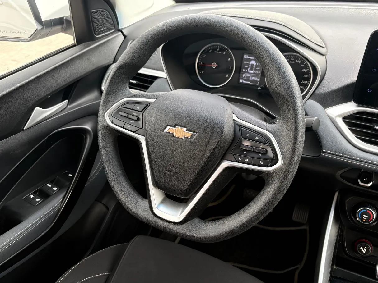 Car image 23