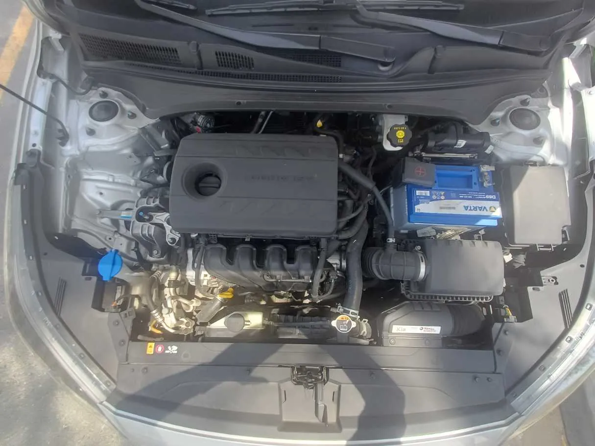 Car image 21