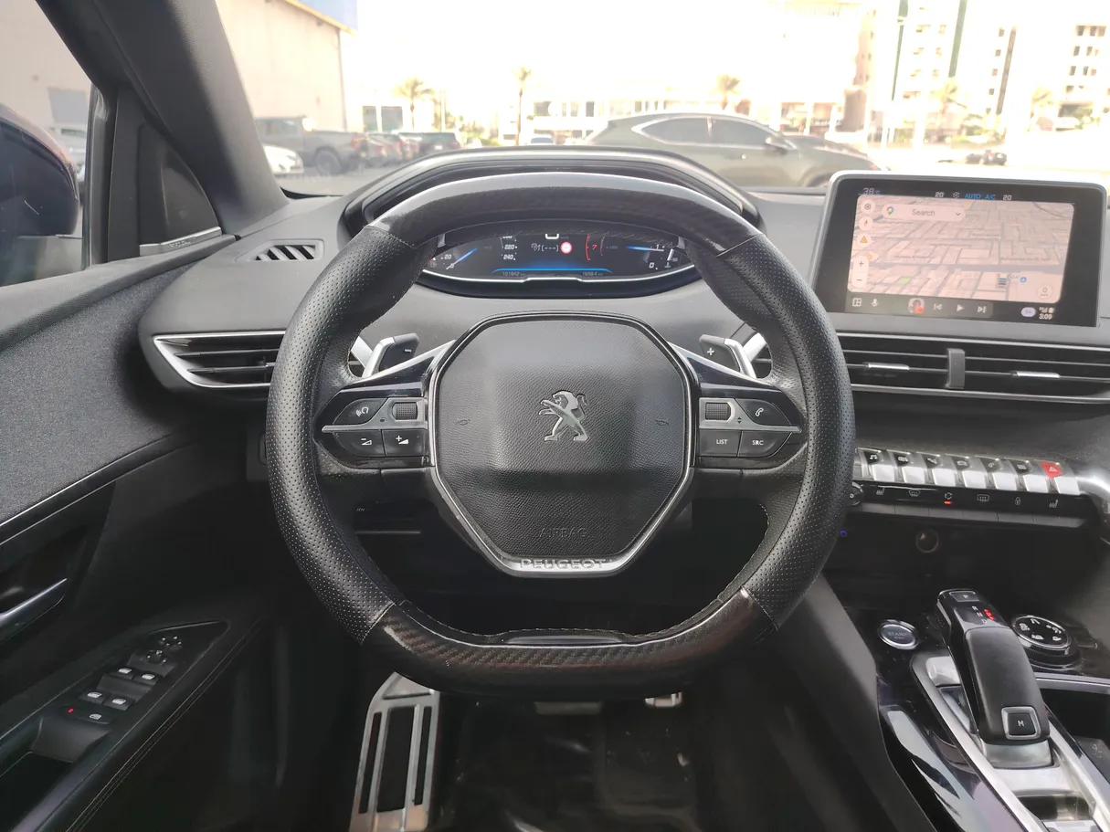 Car image 20