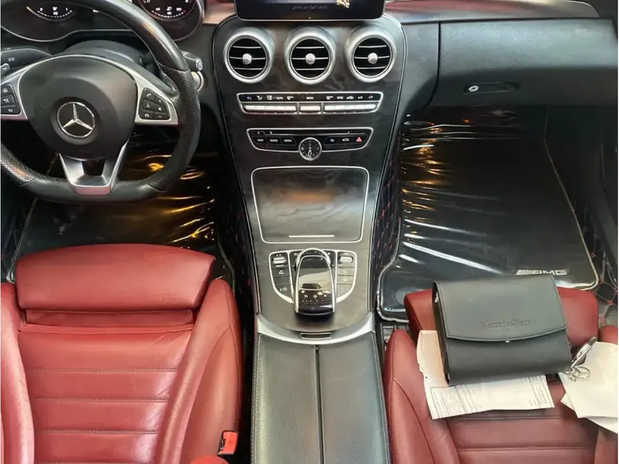Car image 5
