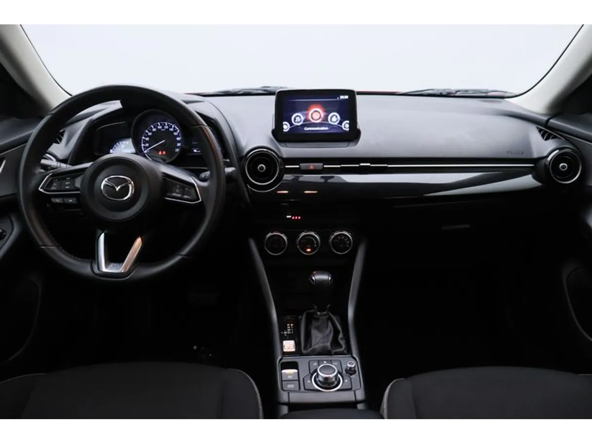 Car image 14