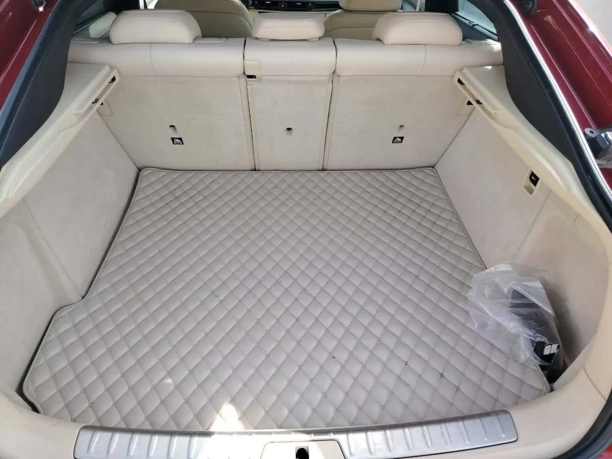 Car image 33