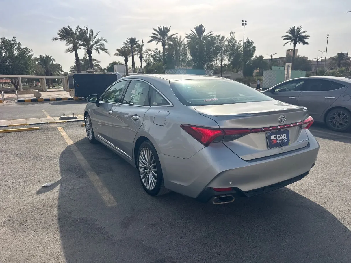 Car image 7