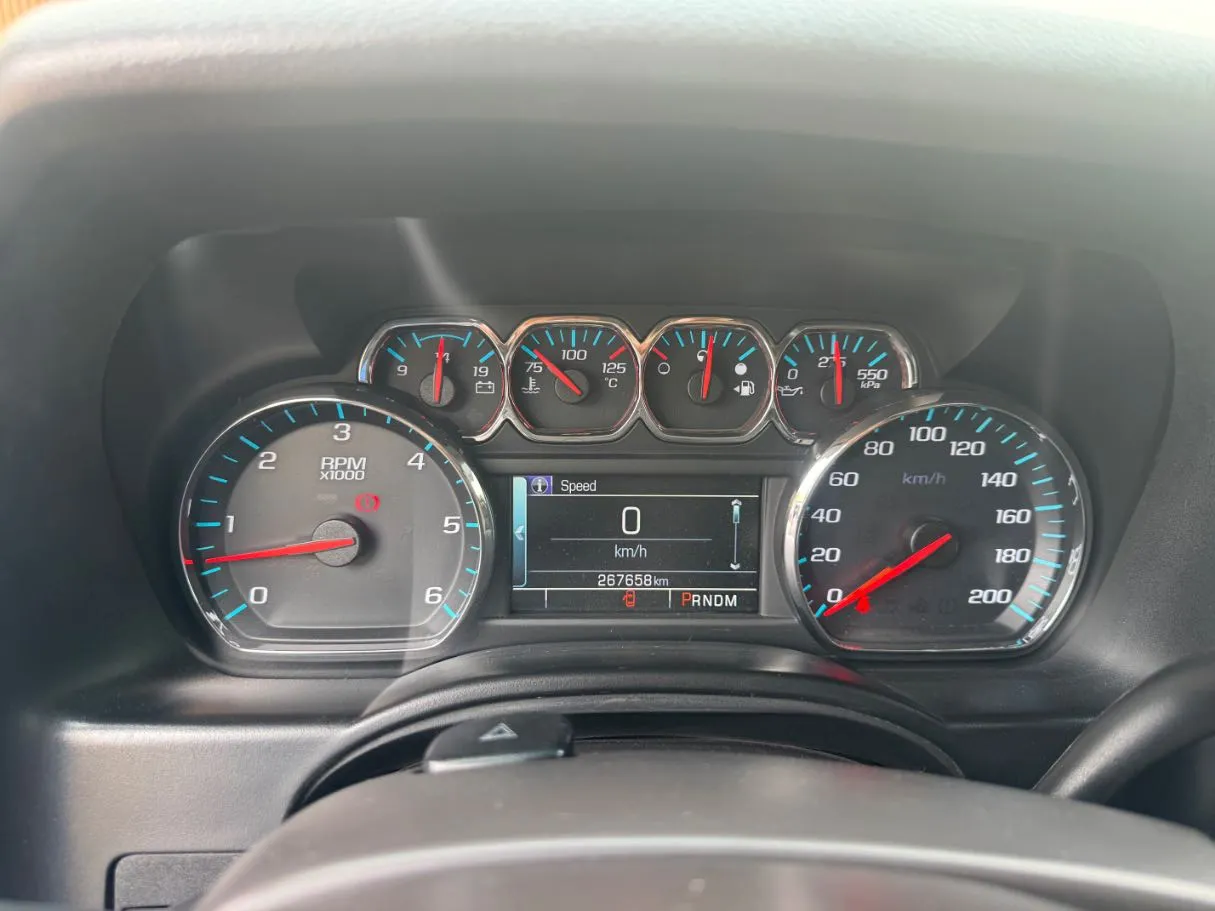 Car image 17