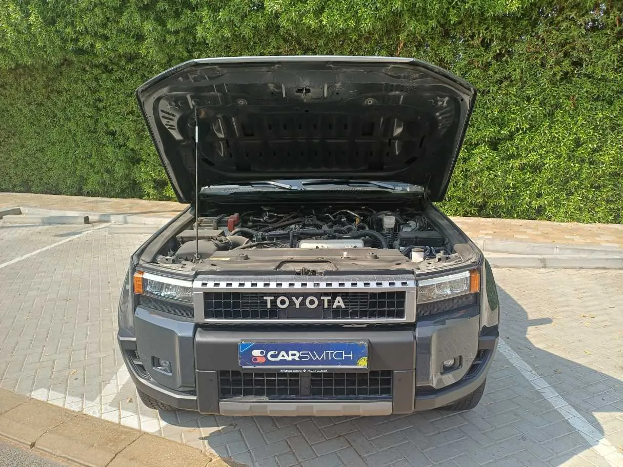 Car image 24