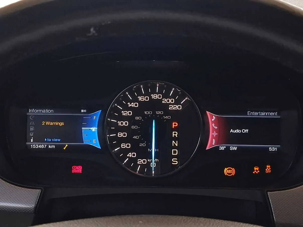Car image 20