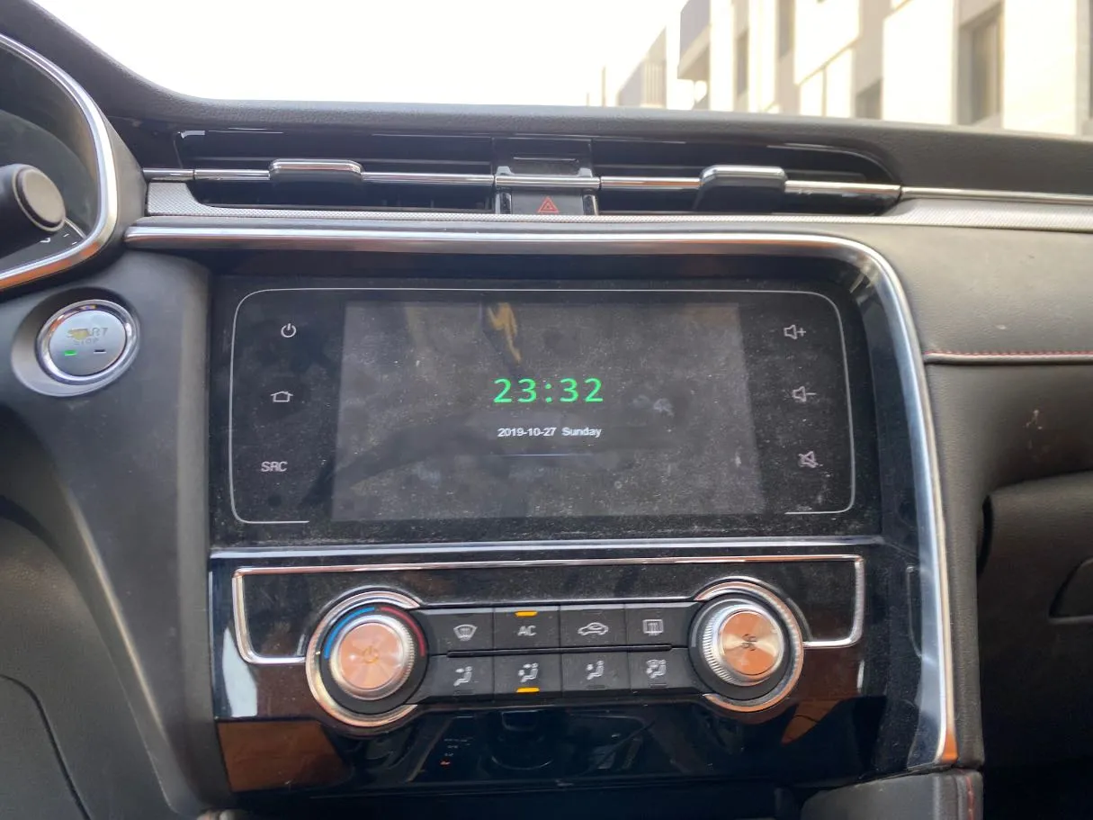 Car image 16