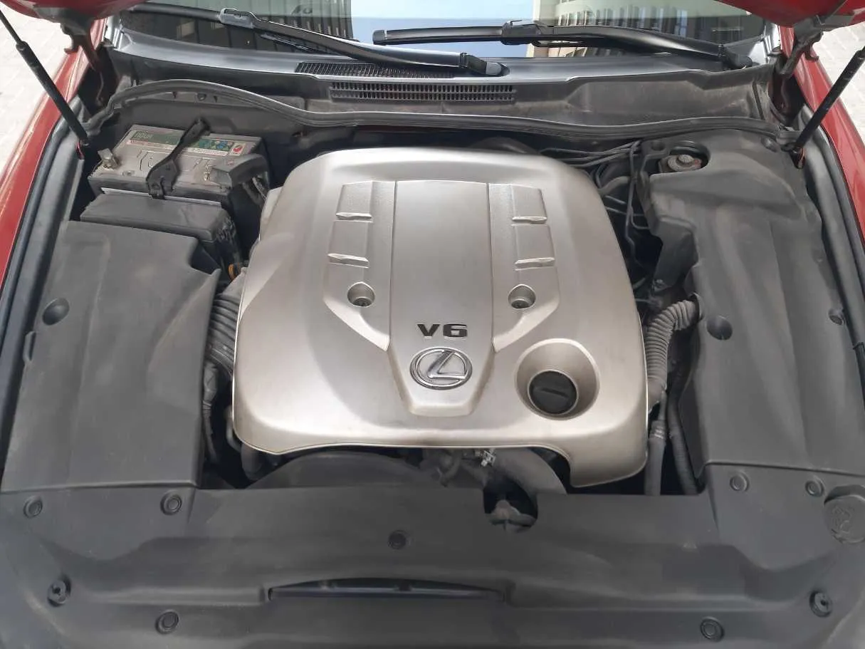 Car image 19
