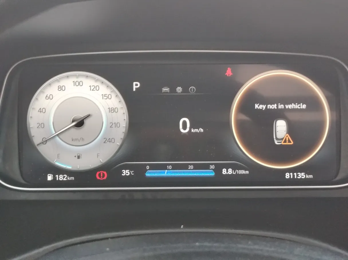 Car image 23
