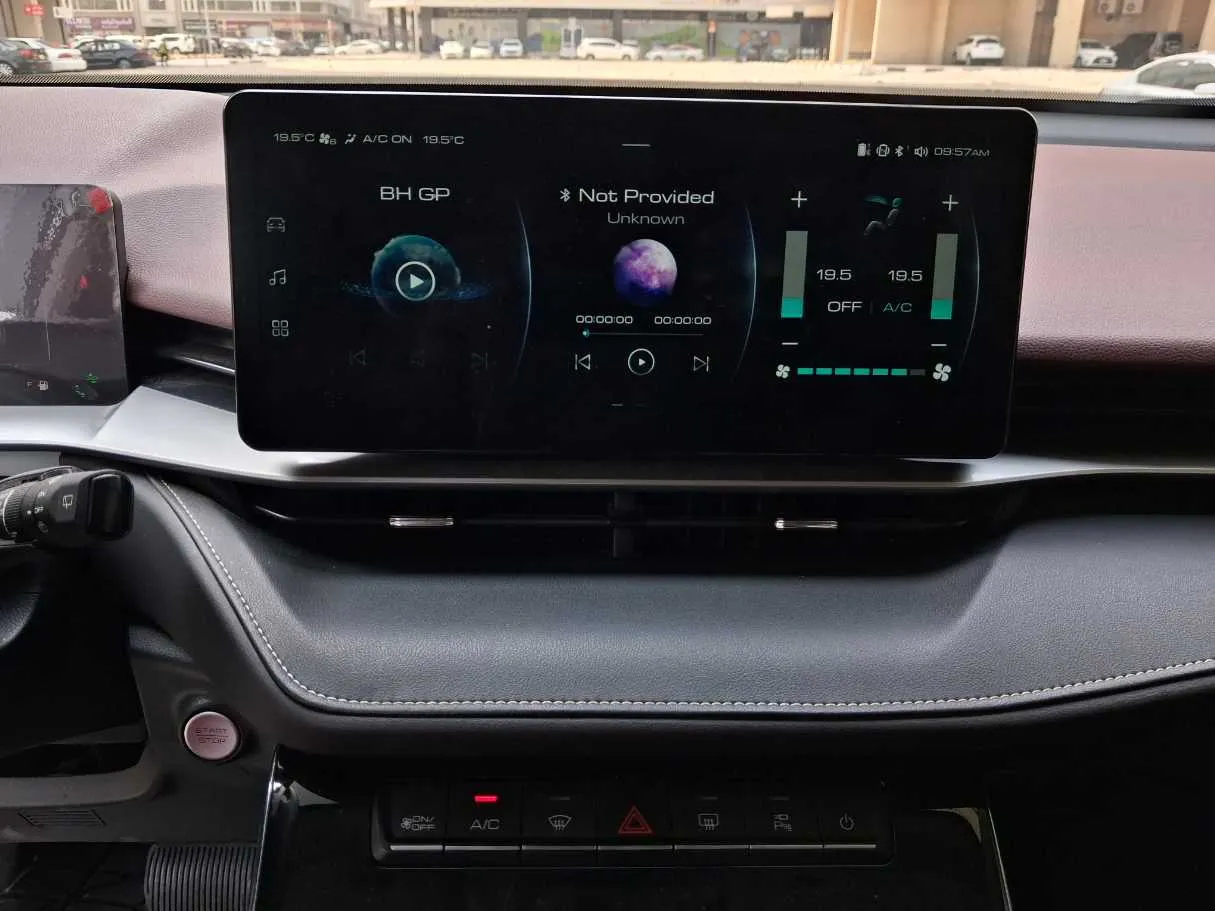 Car image 20