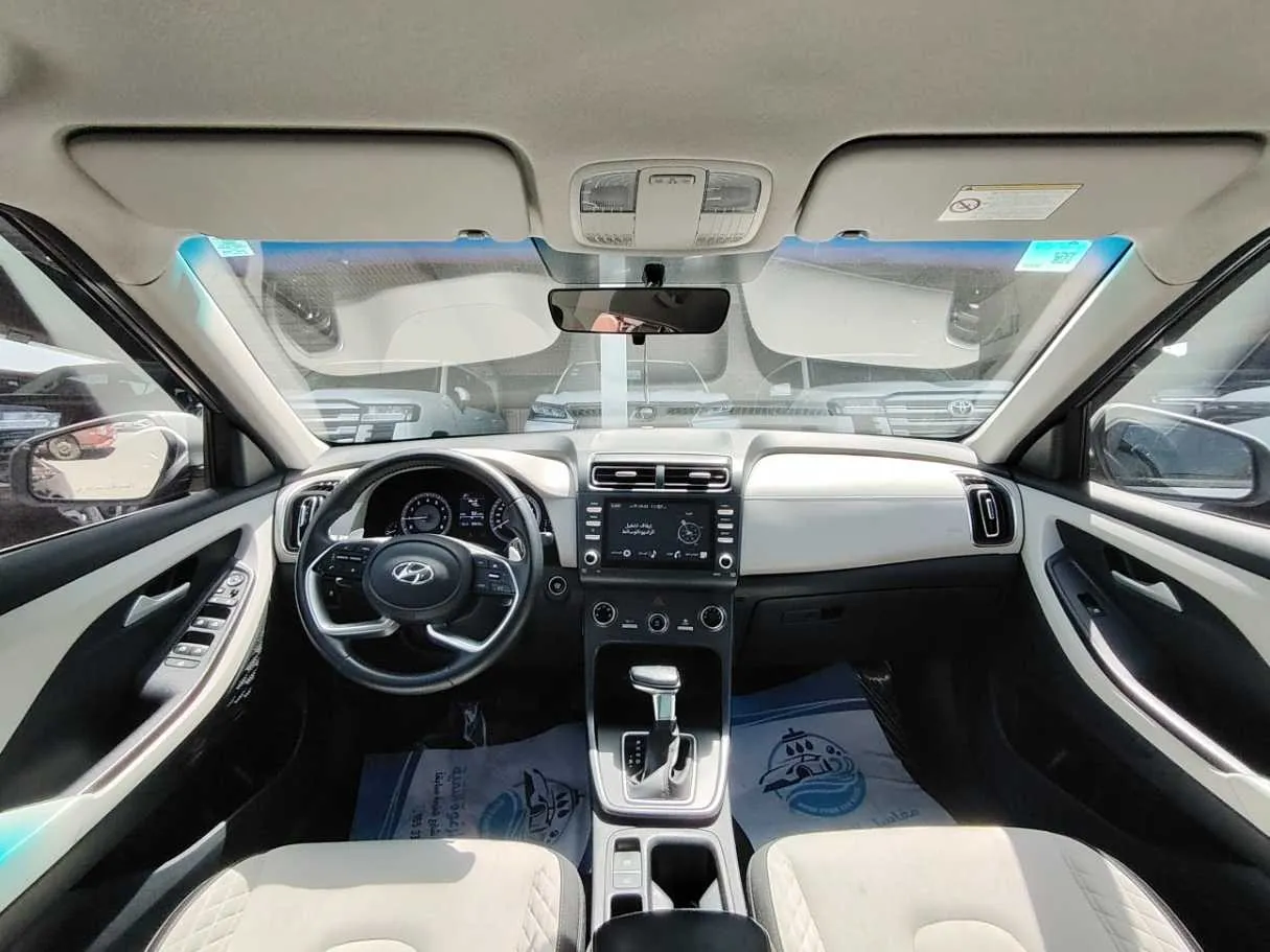 Car image 20