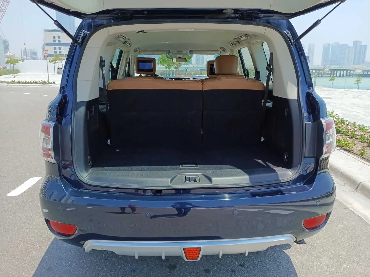 Car image 20