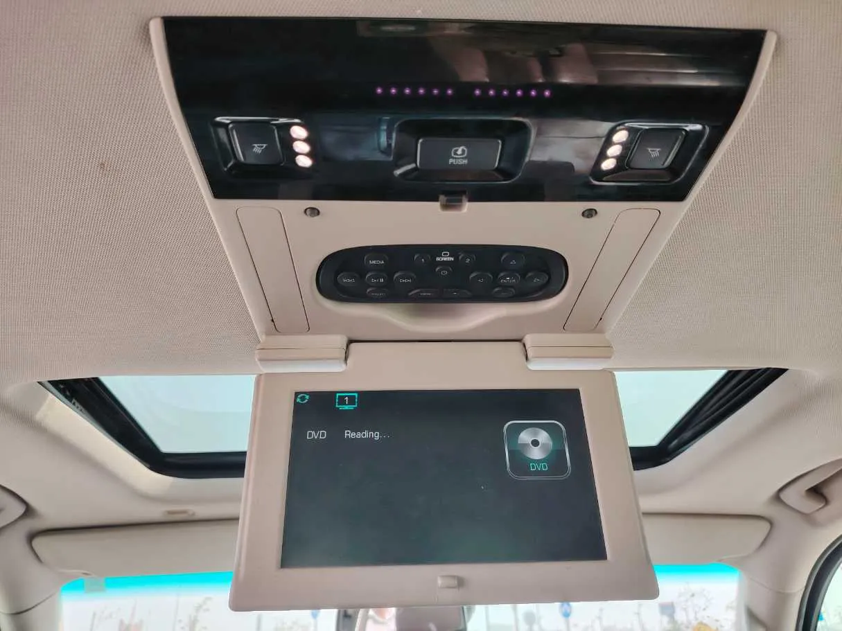 Car image 38