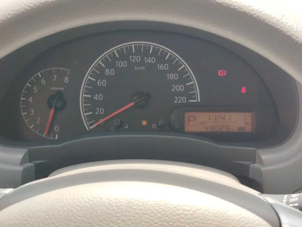 Car image 23