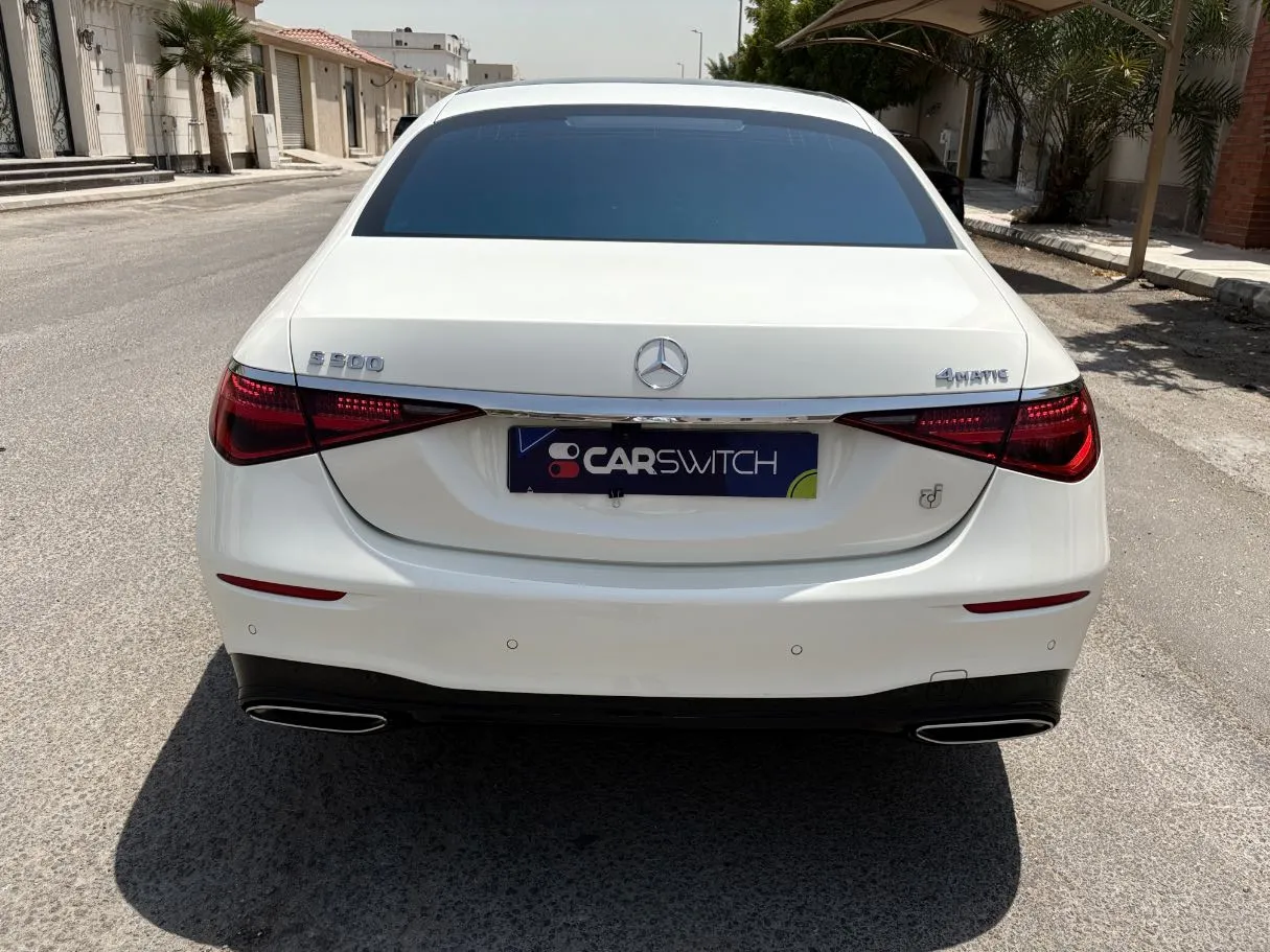 Car image 6