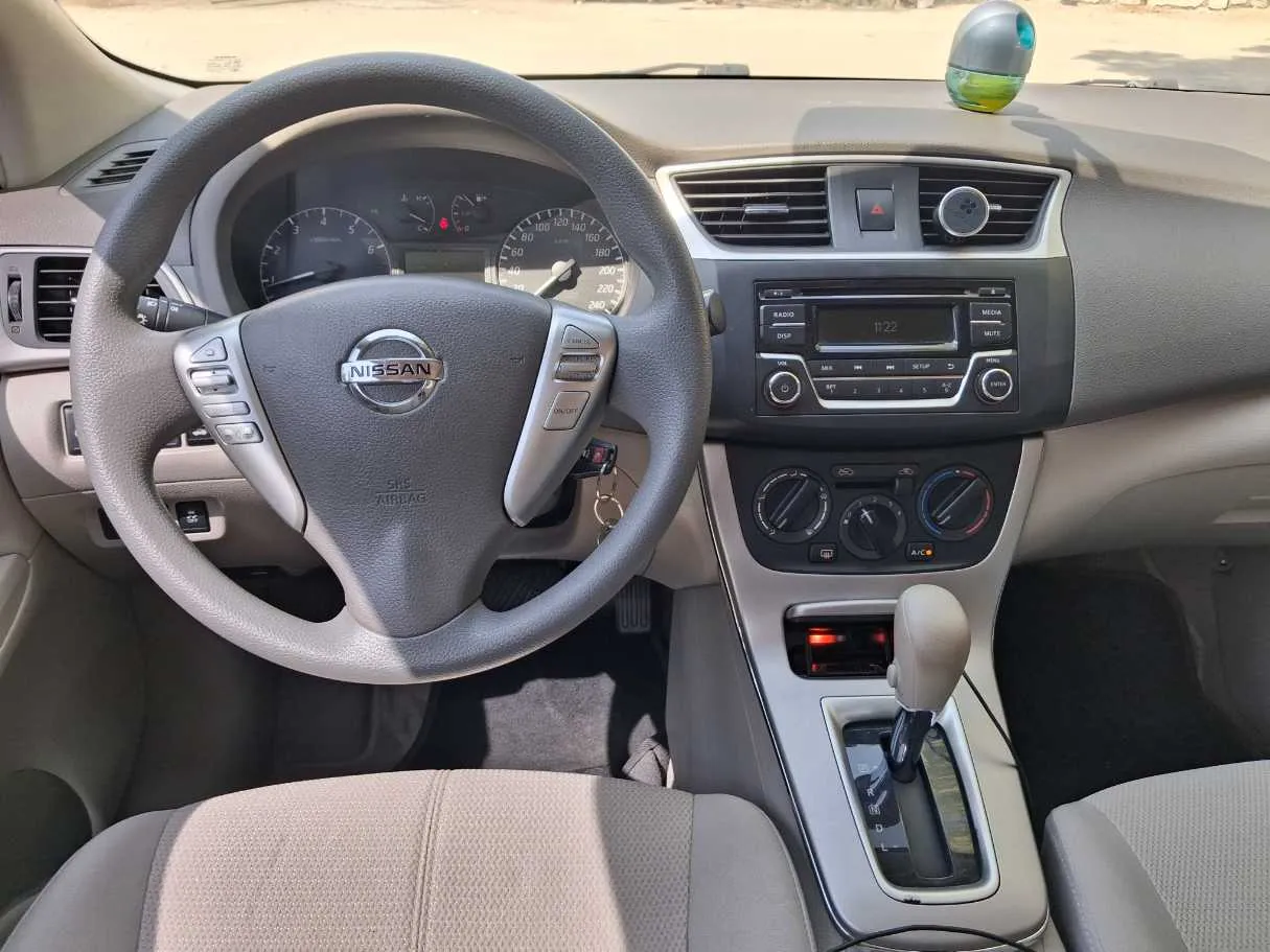 Car image 15