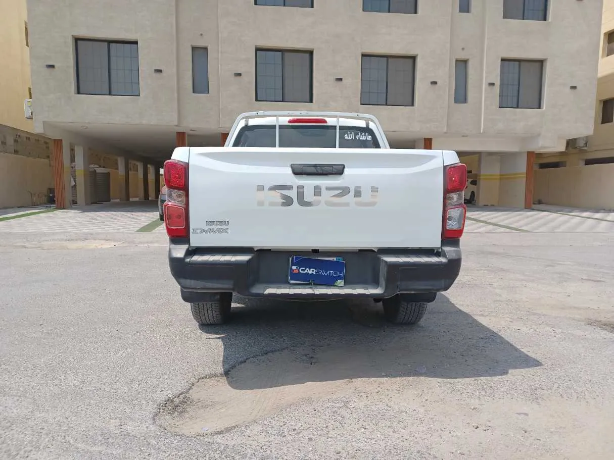 Car image 6