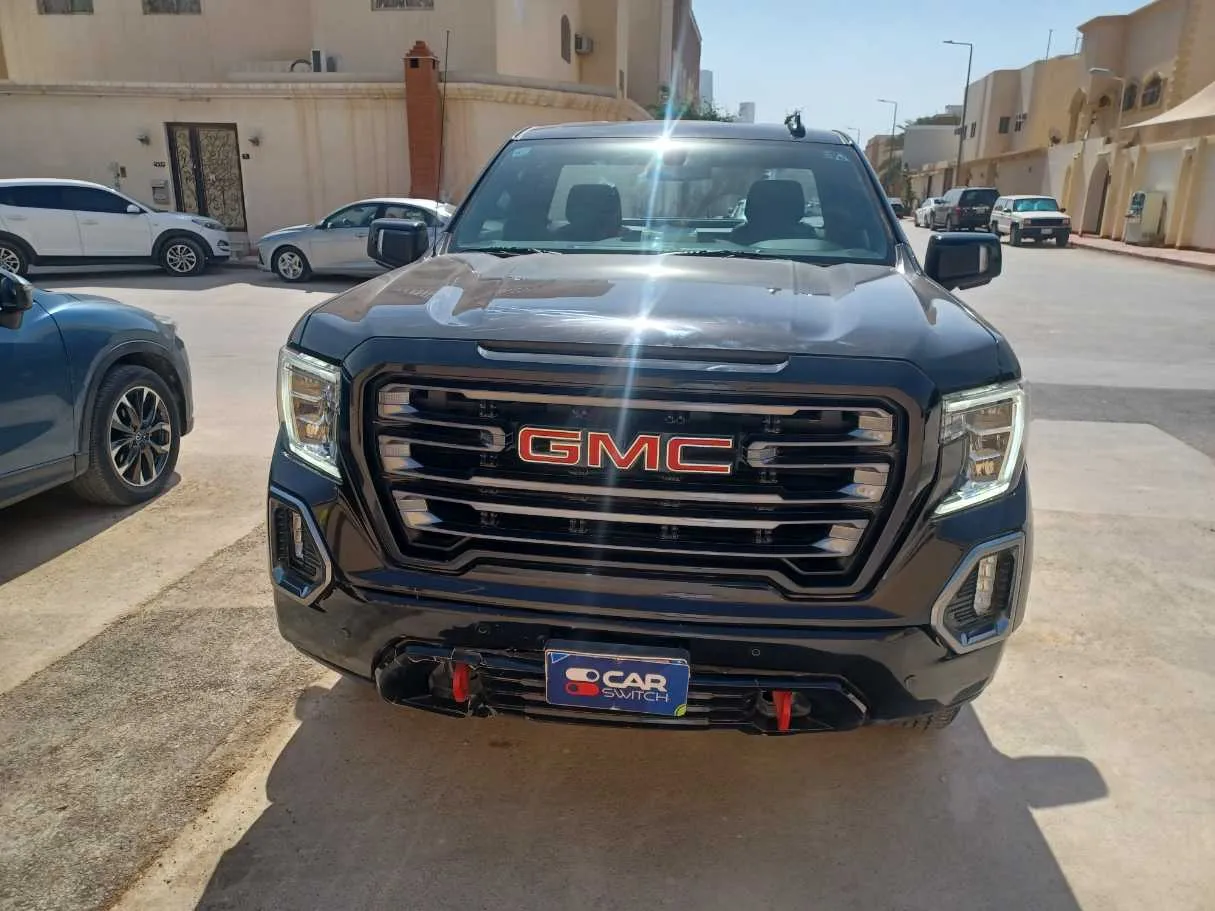 Car image 2