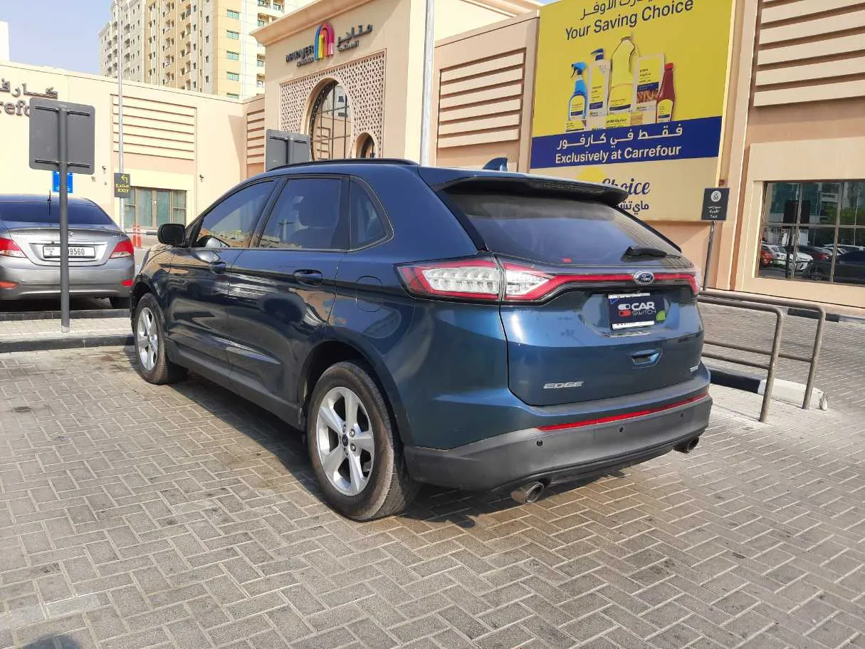 Car image 5