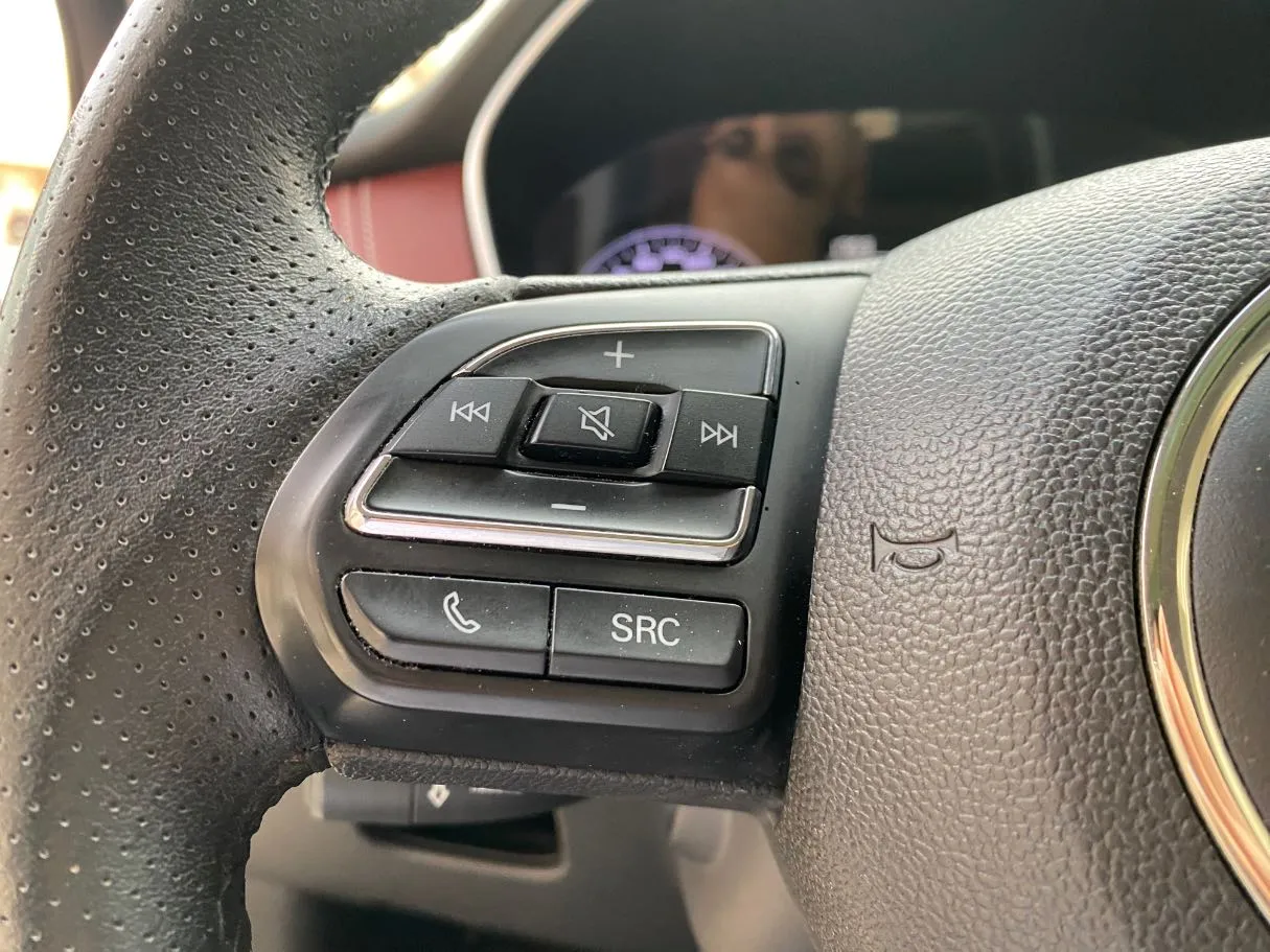 Car image 22