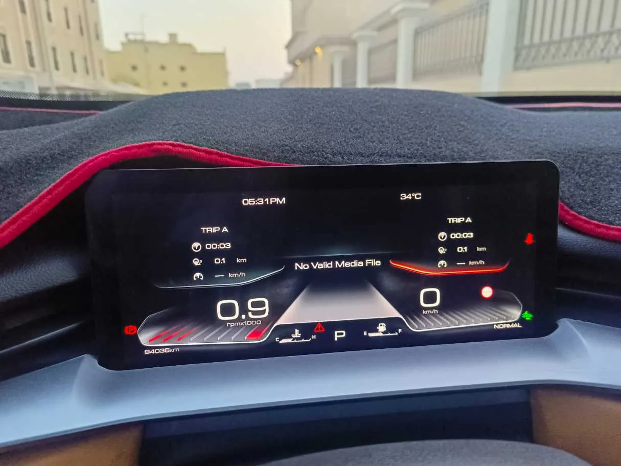 Car image 24