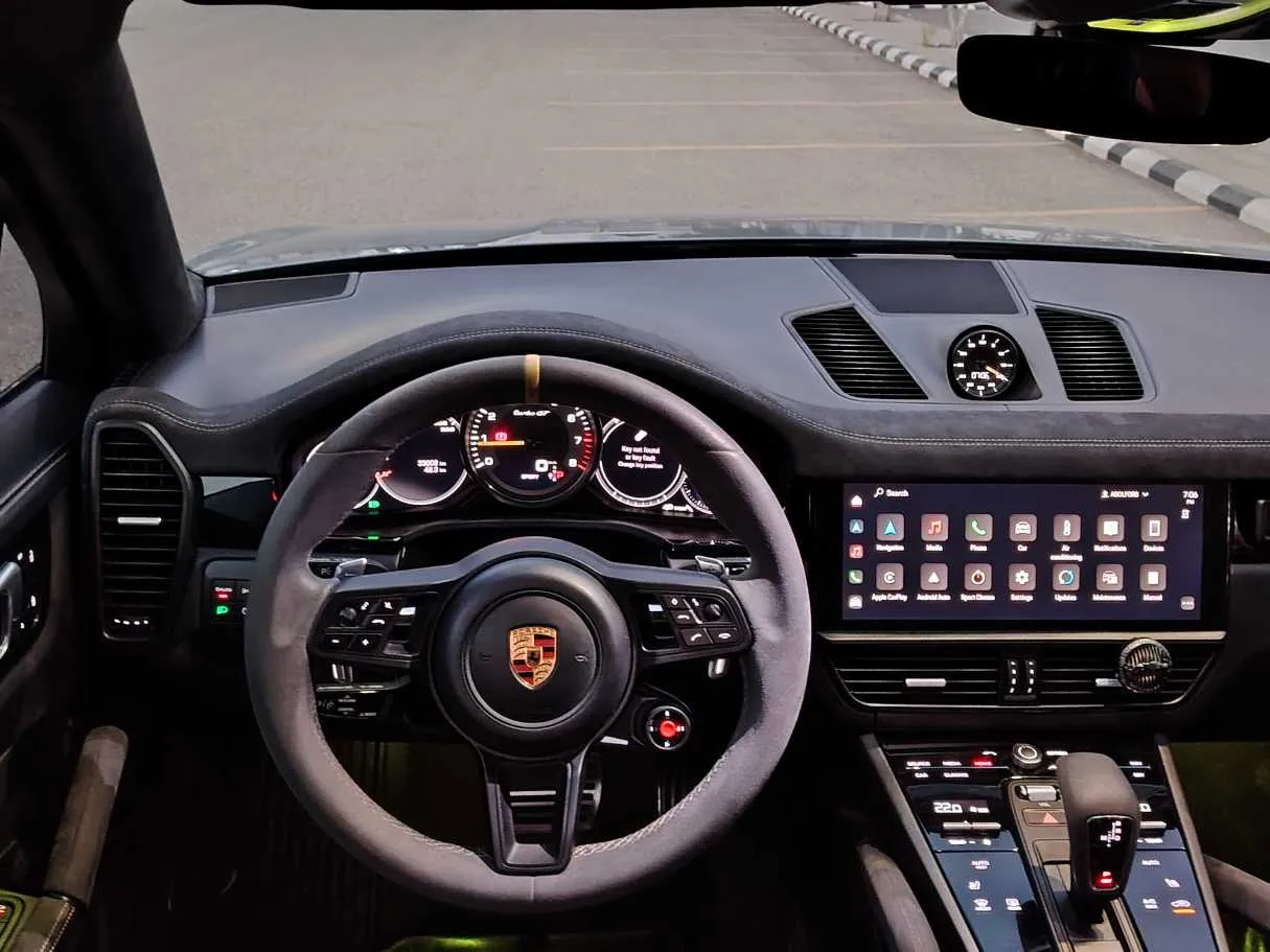 Car image 22