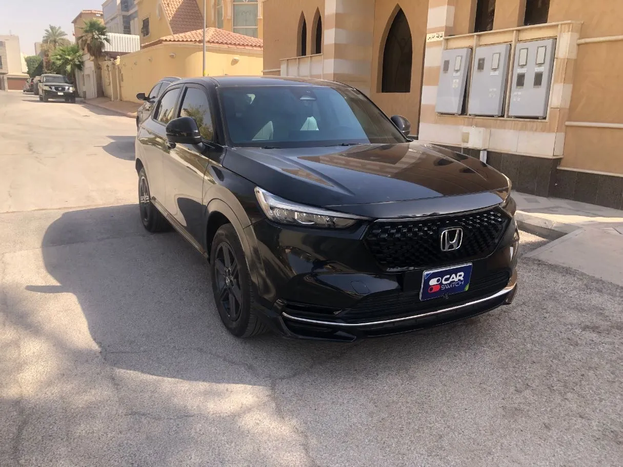 Car image 3