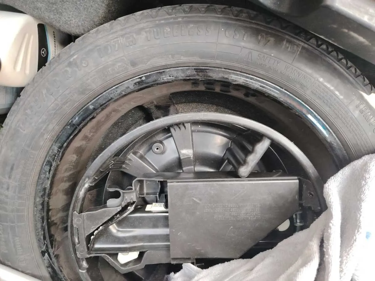 Car image 45