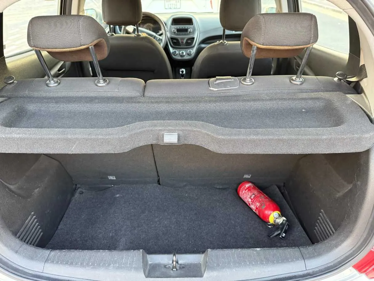 Car image 13