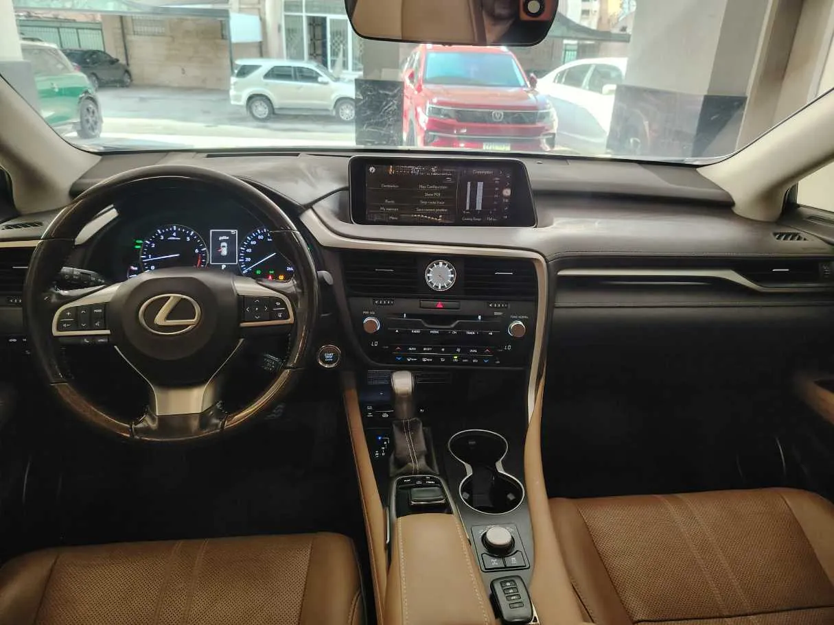 Car image 21