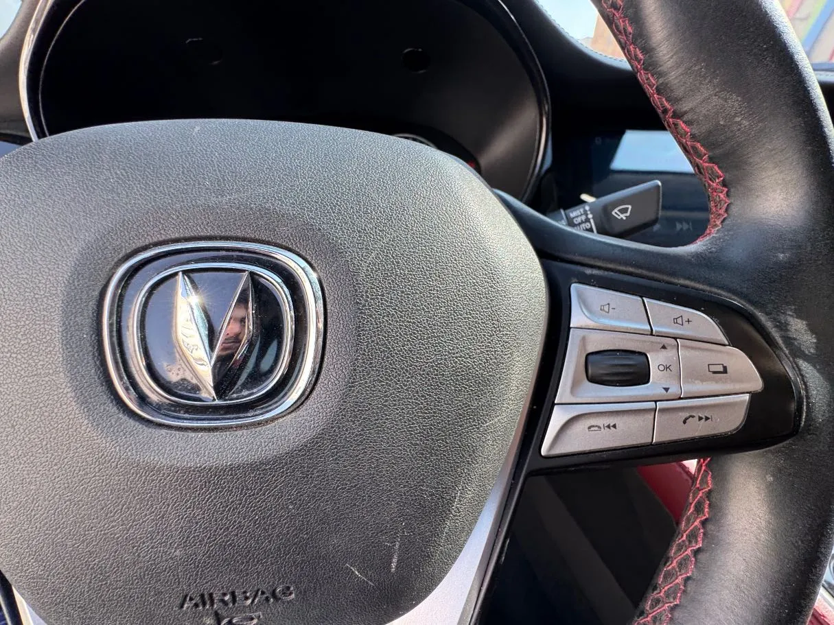Car image 22