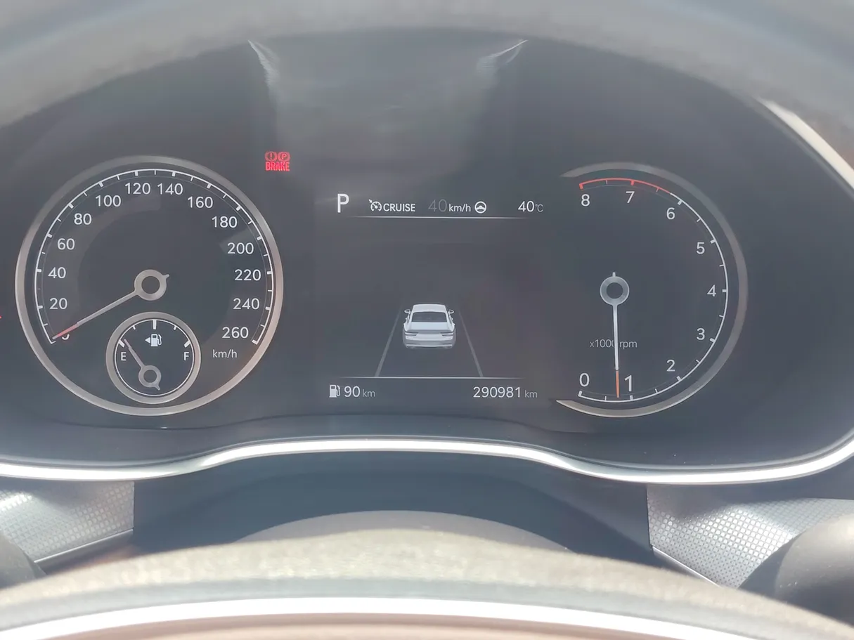 Car image 23