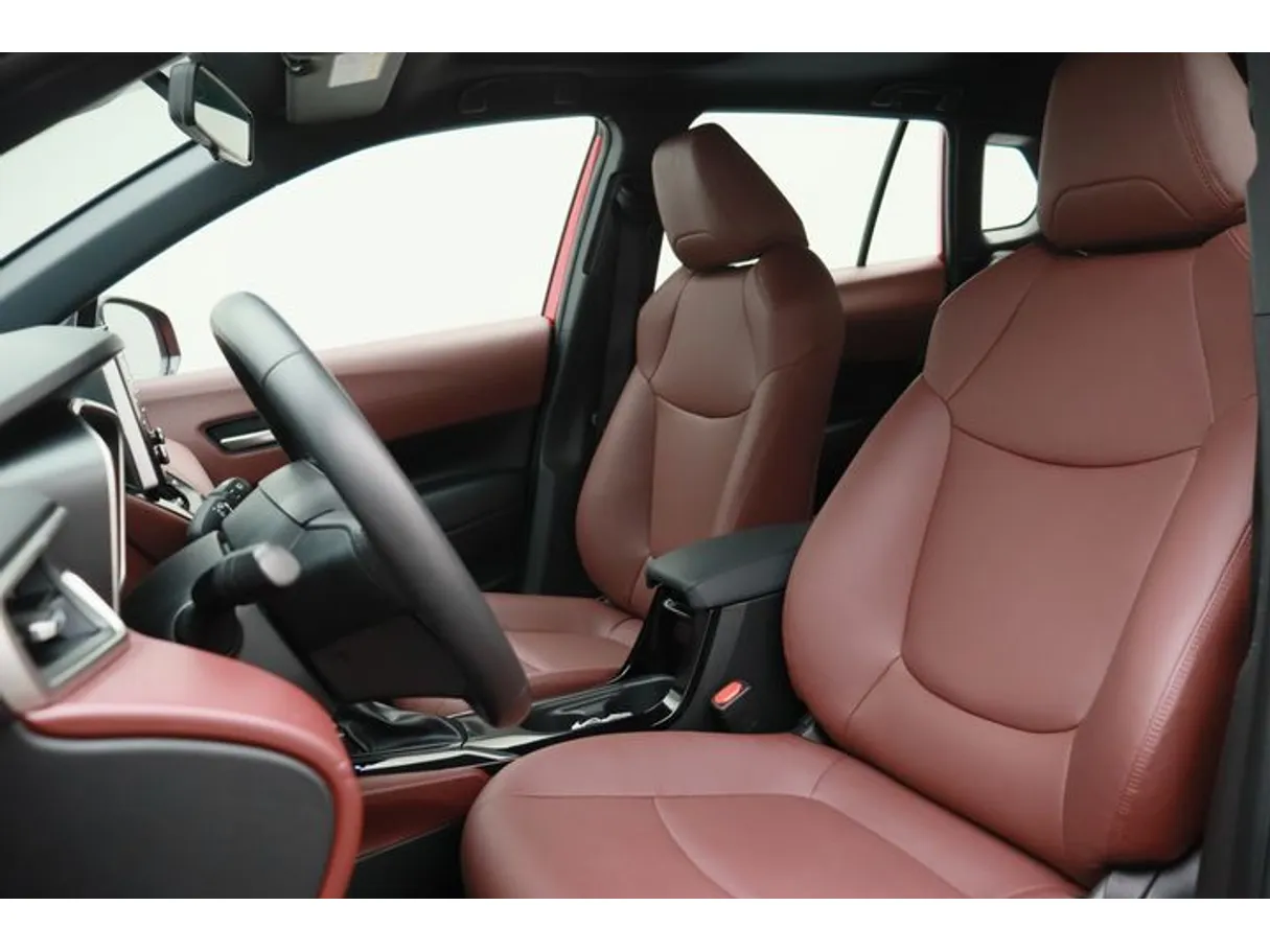 Car image 8