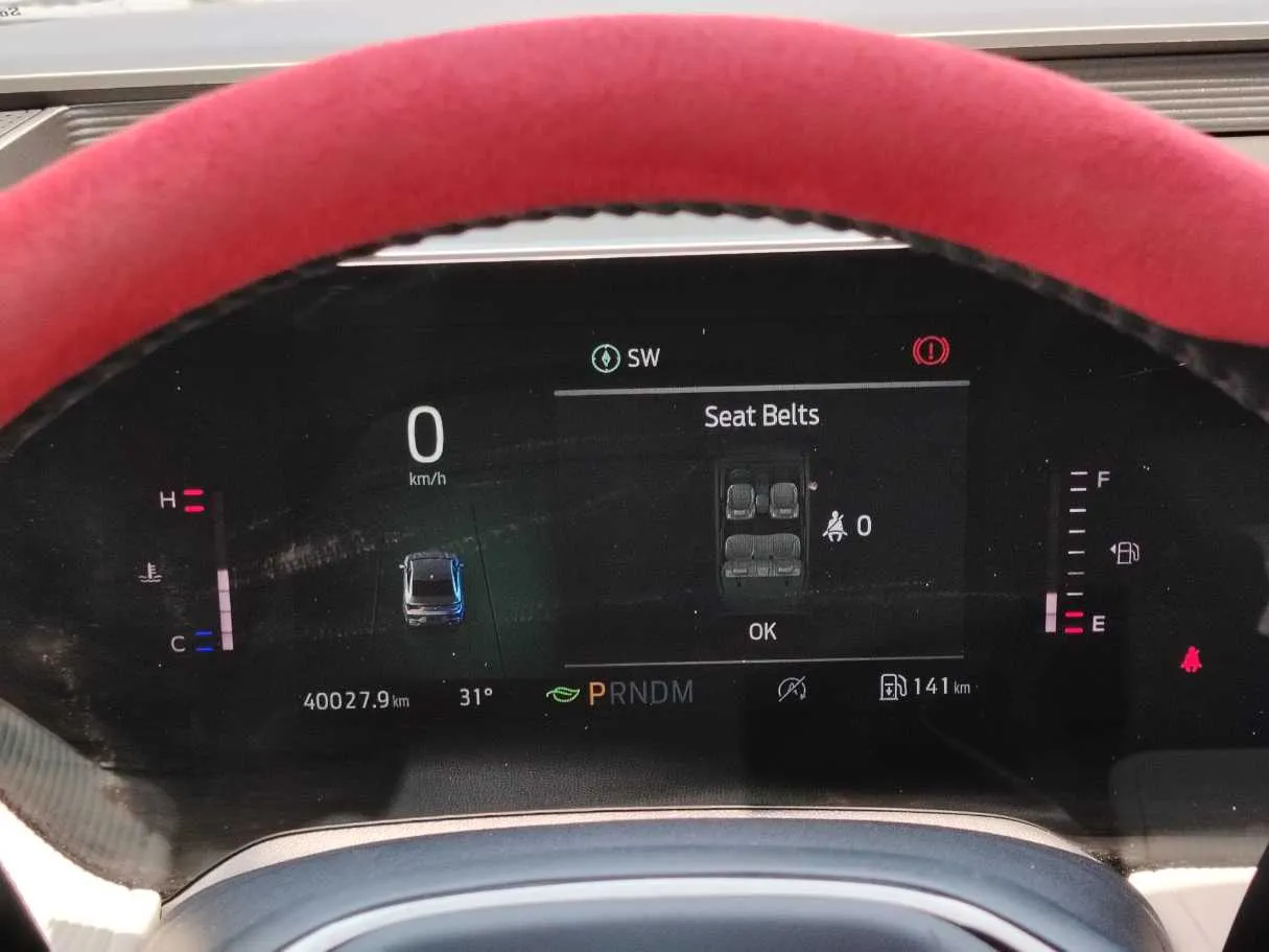 Car image 24