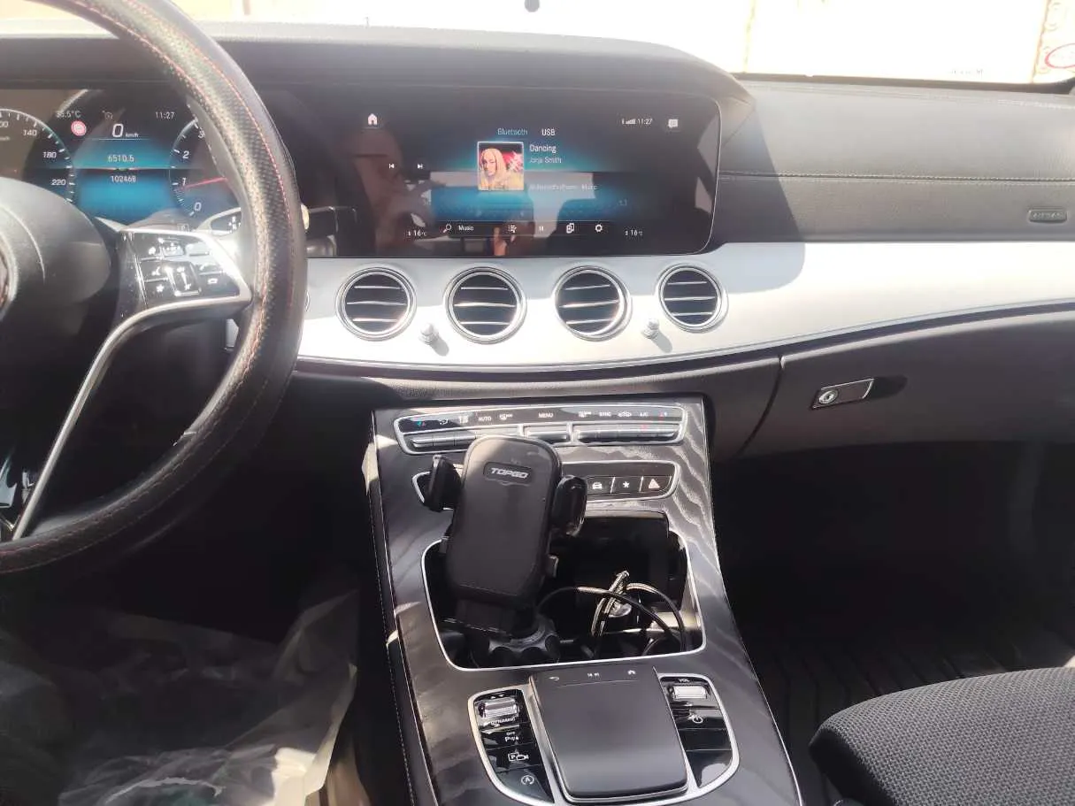 Car image 21