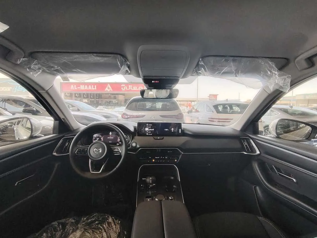 Car image 19