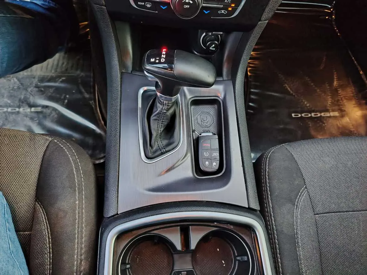 Car image 22