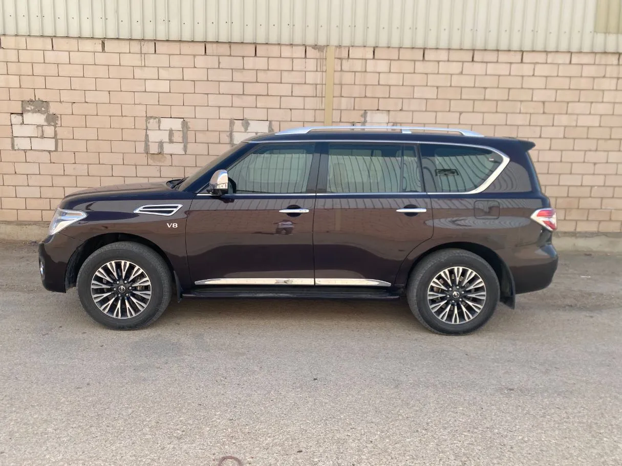 Car image 8
