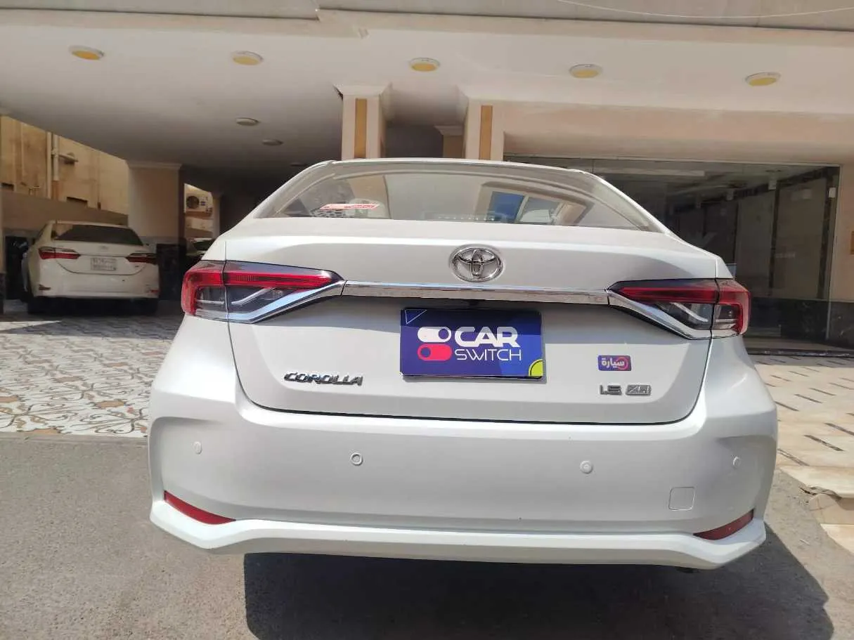Car image 6