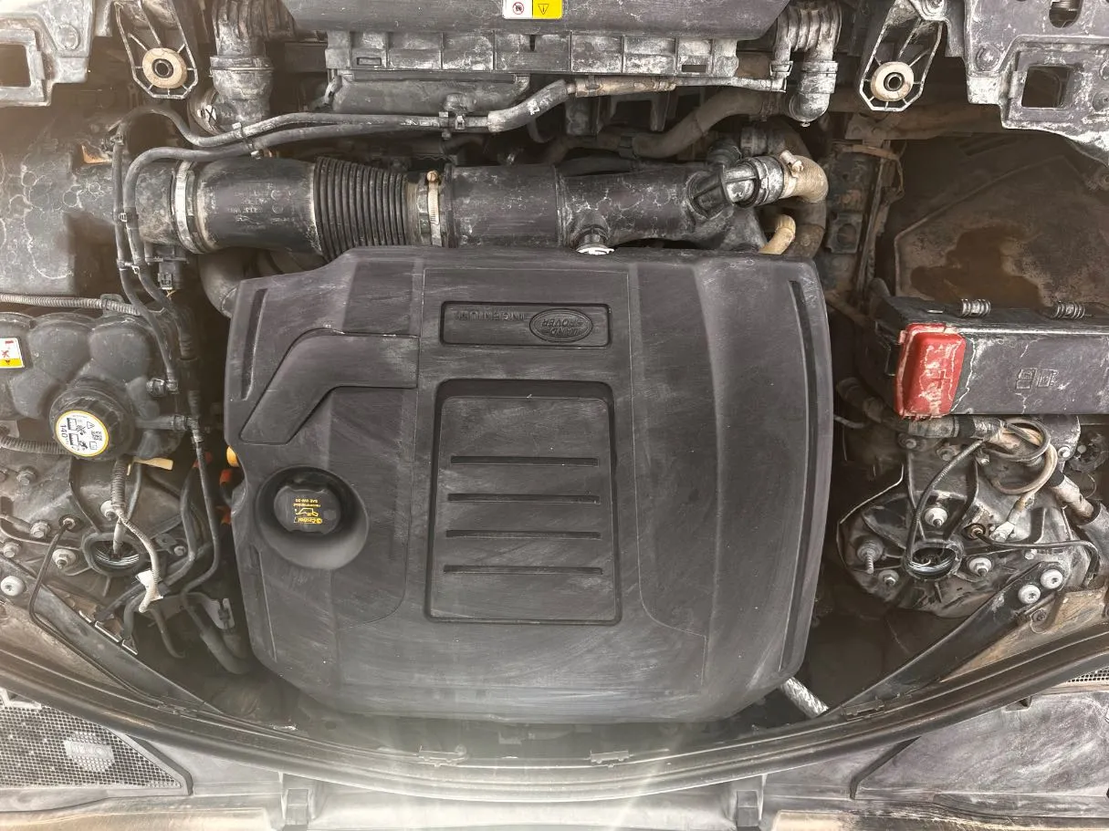 Car image 29