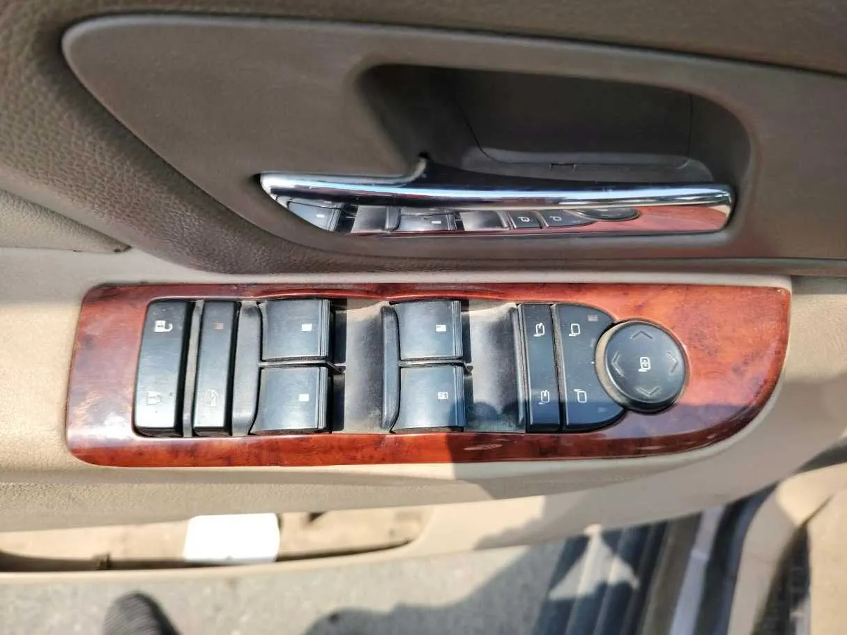 Car image 44