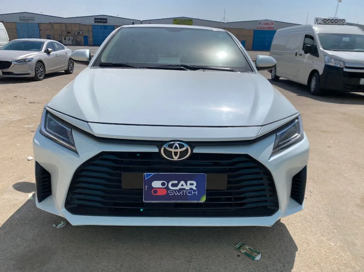 Car image 2
