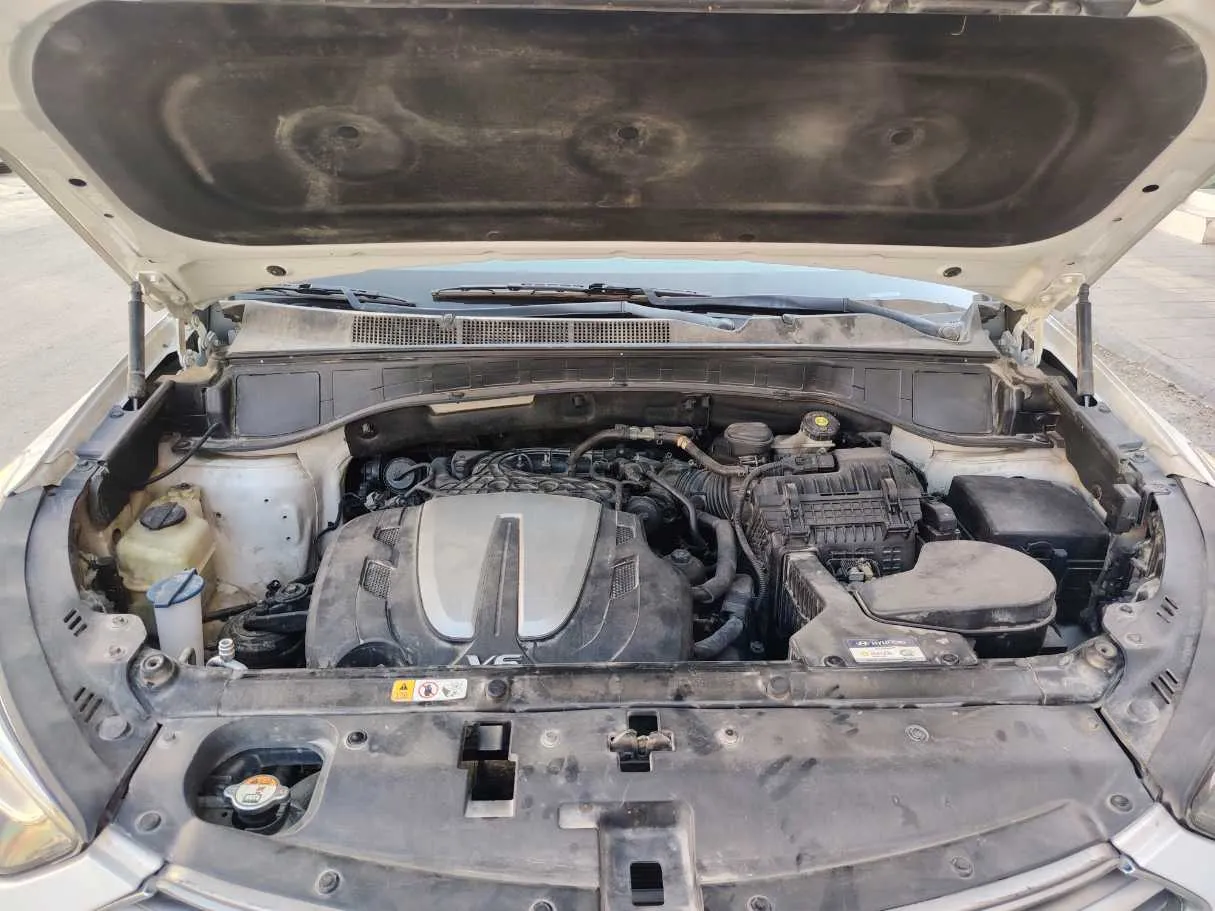 Car image 32