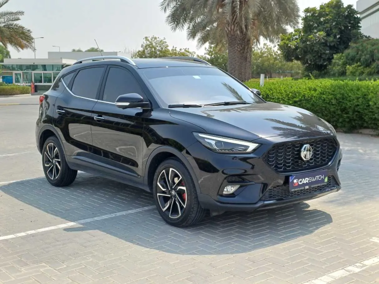 Car image 3