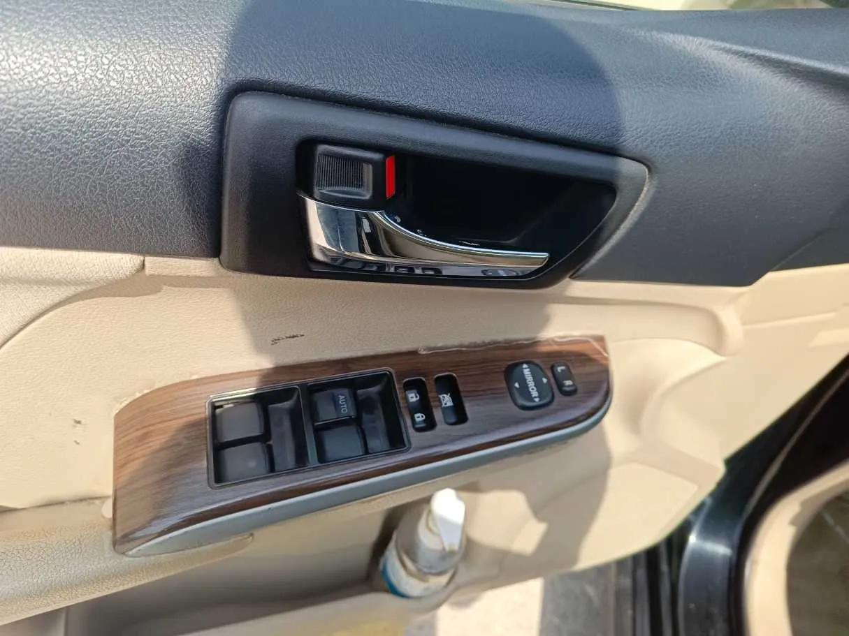 Car image 31