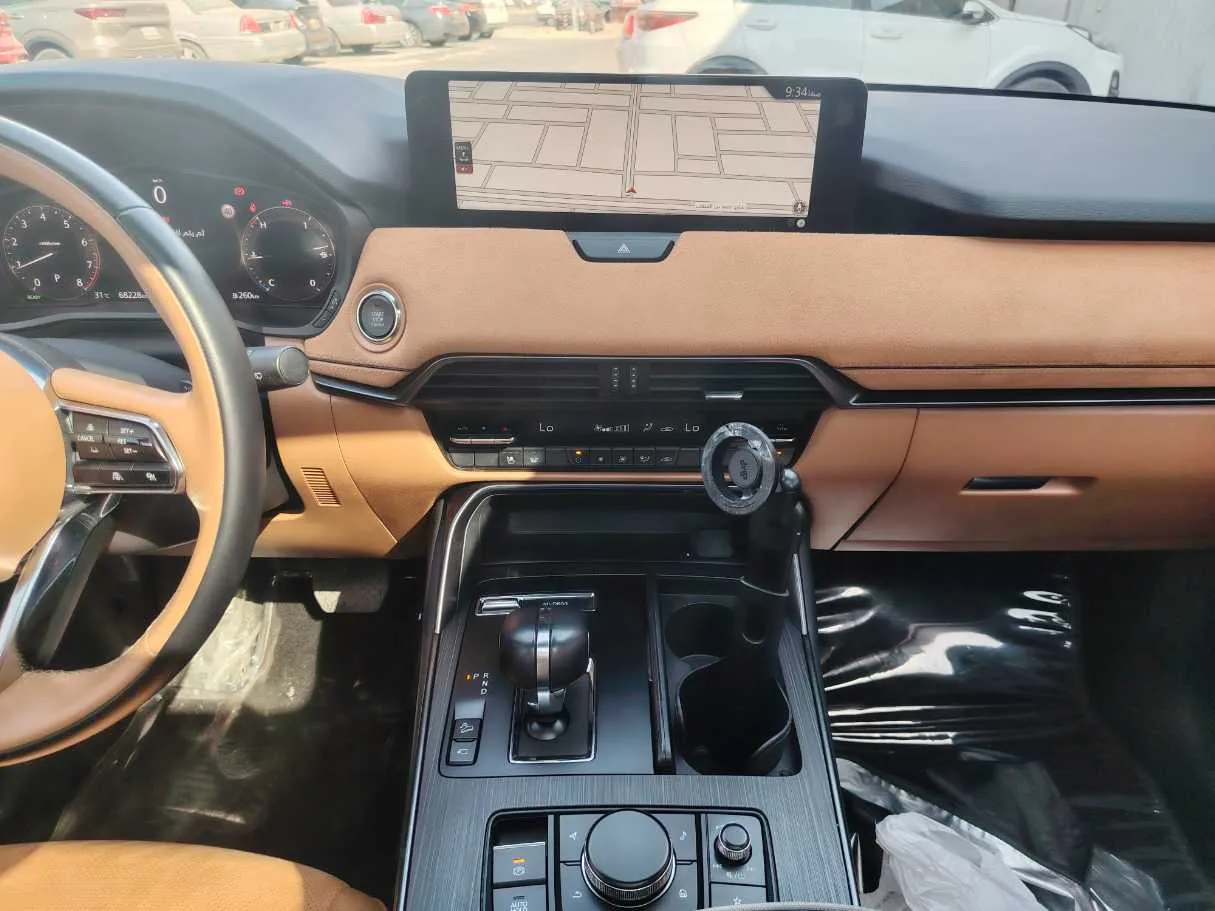 Car image 19