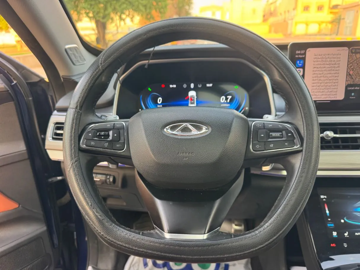 Car image 18