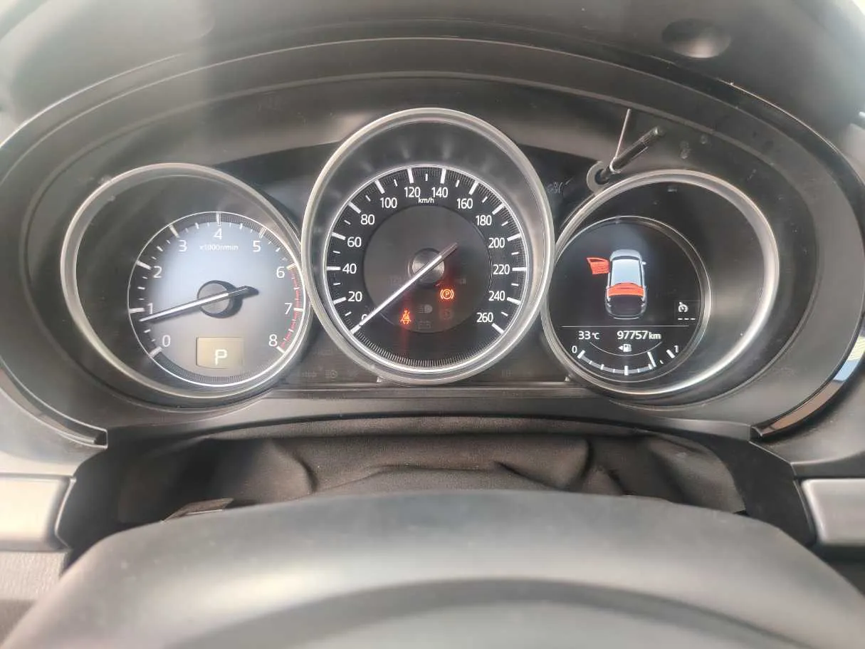 Car image 22